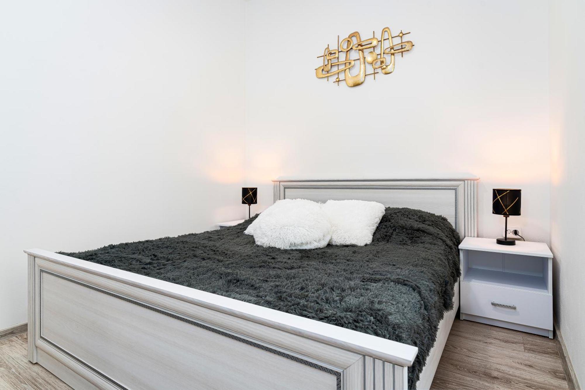 Black Lion Kingdom Apartment